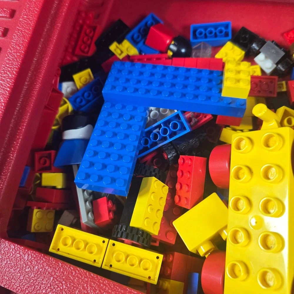 Vintage Red LEGO Carry Case Storage Box‎ with Assorted Building Blocks Bricks
